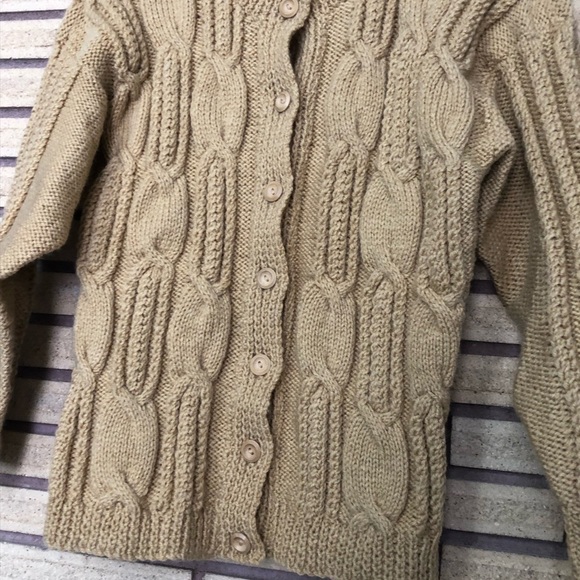Vintage Handknit Camel Cable Knit Cardigan Sweater - Bust 30 - Size S - Picture 10 of 11